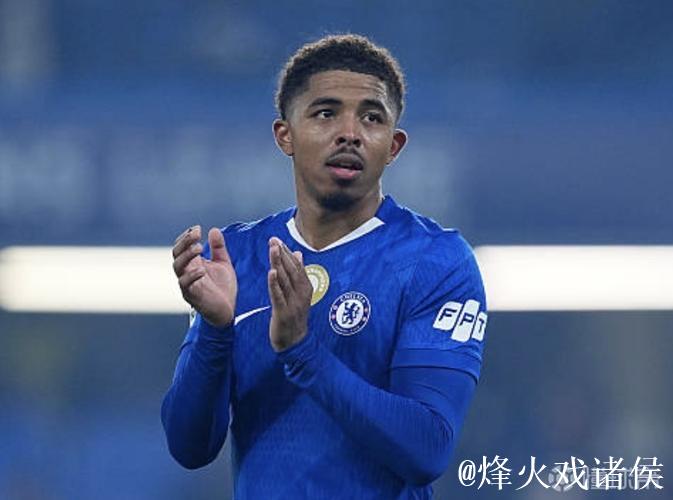 福法纳赞帕尔默为球队最佳，盛赞古斯托训练刻苦