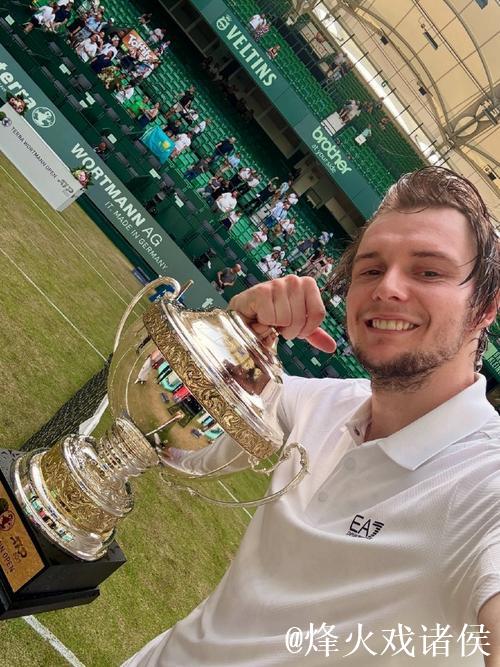 布里斯班赛莱赫卡收退赛大礼 夺生涯巡回赛第2冠